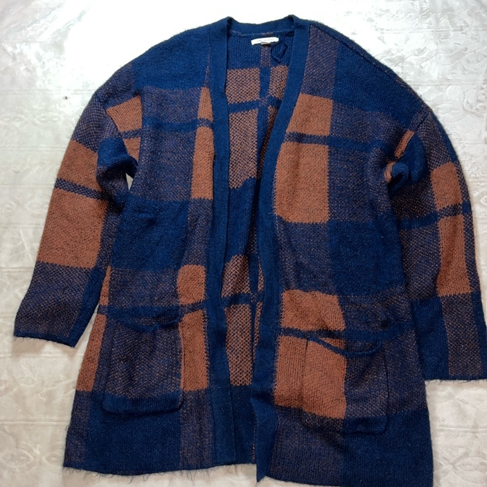 American Eagle cardigan‎